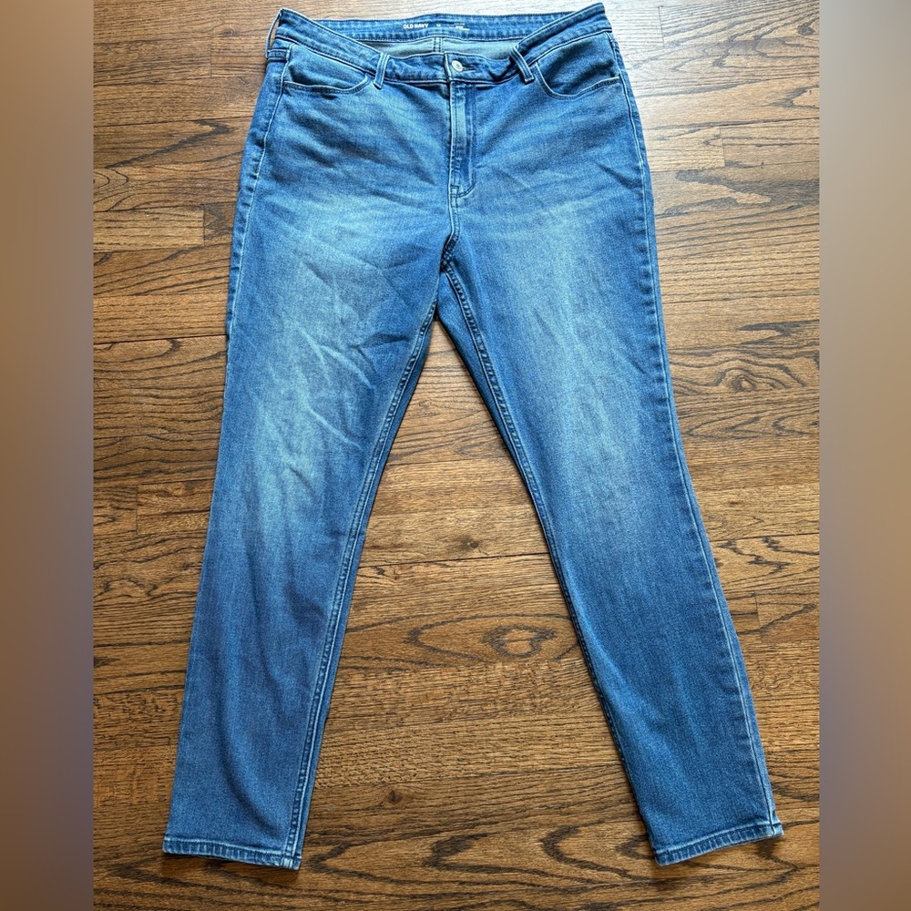 Old Navy Women's High Rise Skinny Jeans in Medium Blue